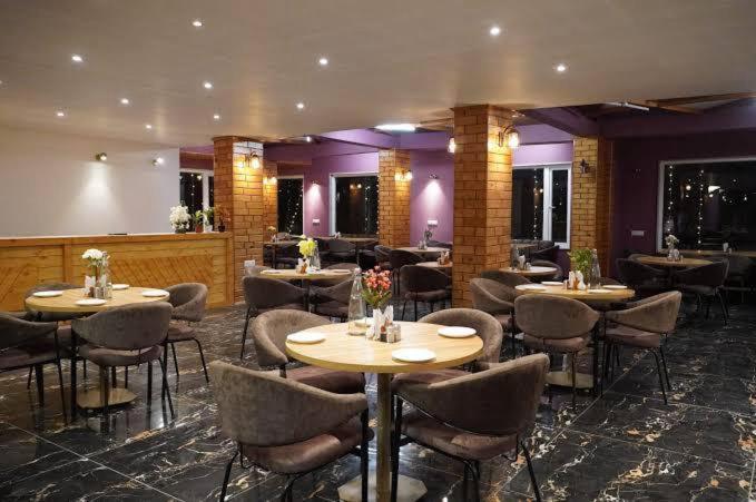 Bhīm Tāl The Aesthetic Hotel & Restaurant מראה חיצוני תמונה