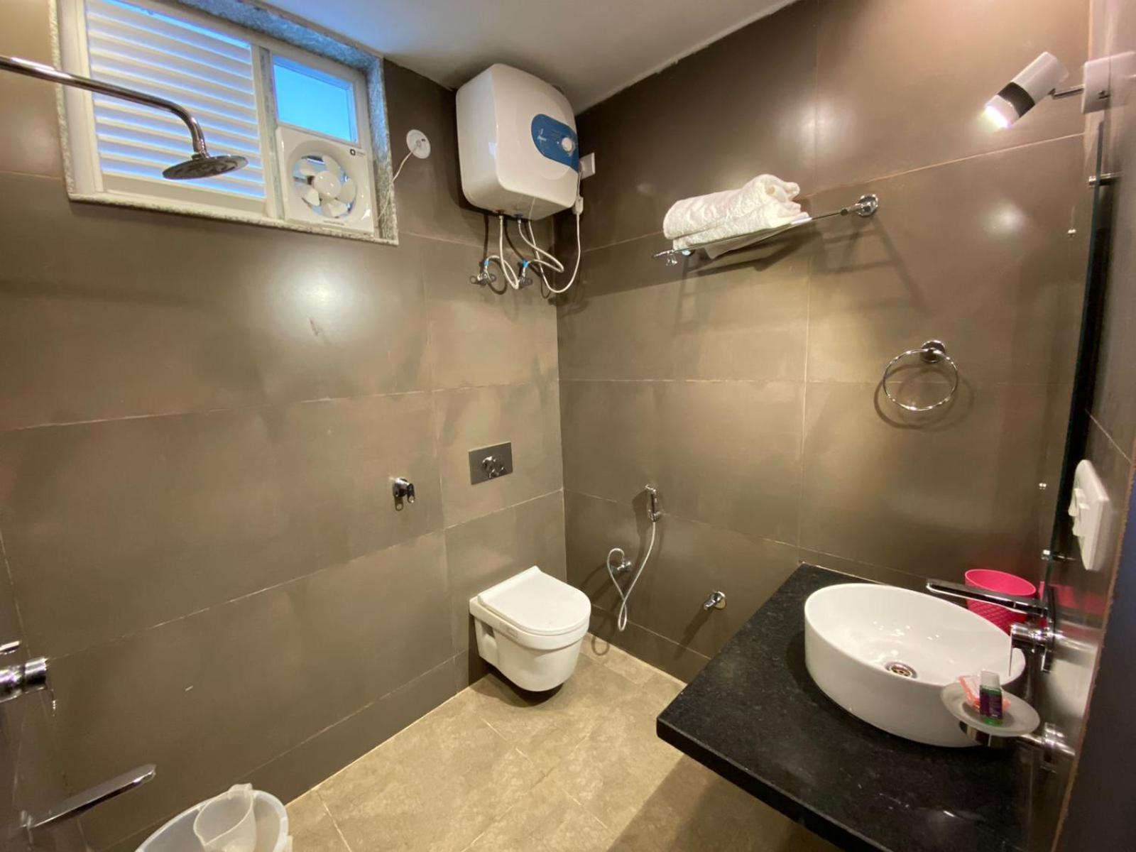 Bhīm Tāl The Aesthetic Hotel & Restaurant מראה חיצוני תמונה