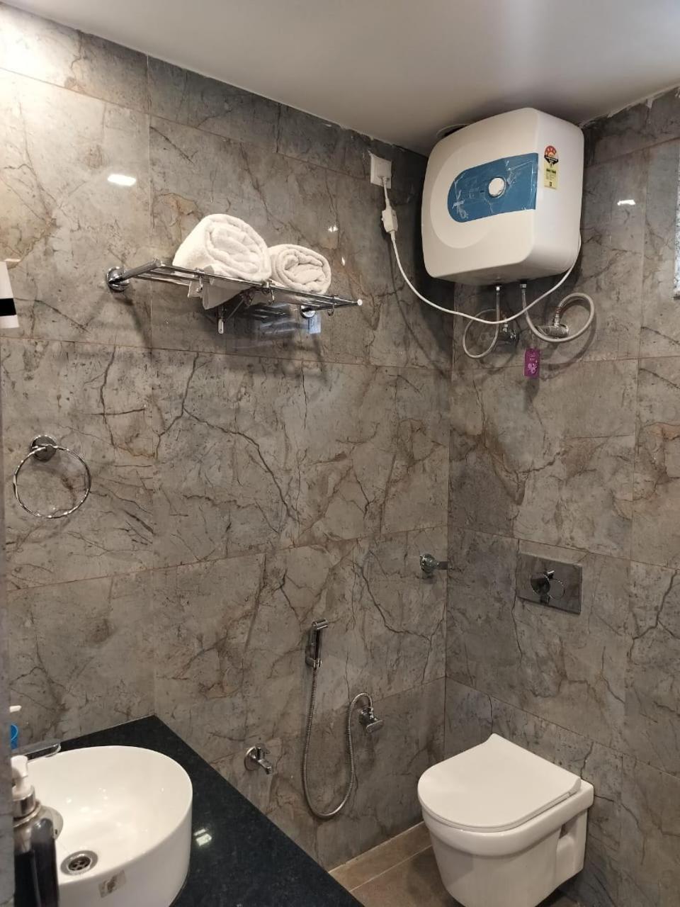 Bhīm Tāl The Aesthetic Hotel & Restaurant מראה חיצוני תמונה